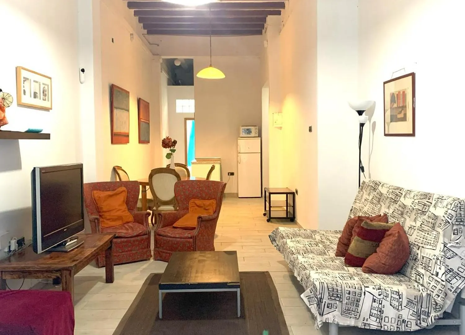 Parallel-Patio برشلونة